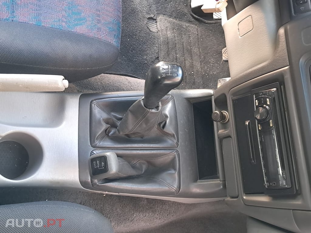 Mitsubishi Pajero Sport 2.5 TD GLS