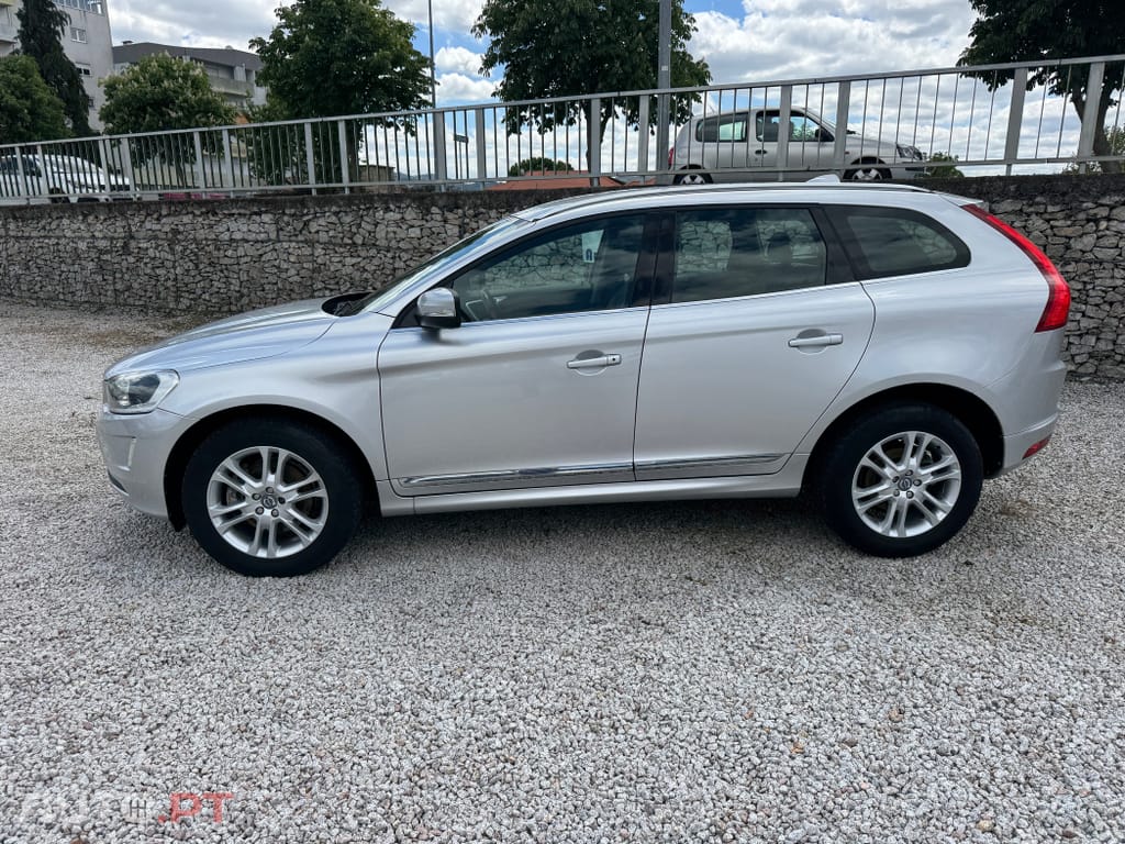 Volvo XC60 2.0 D3 Momentum Geartronic