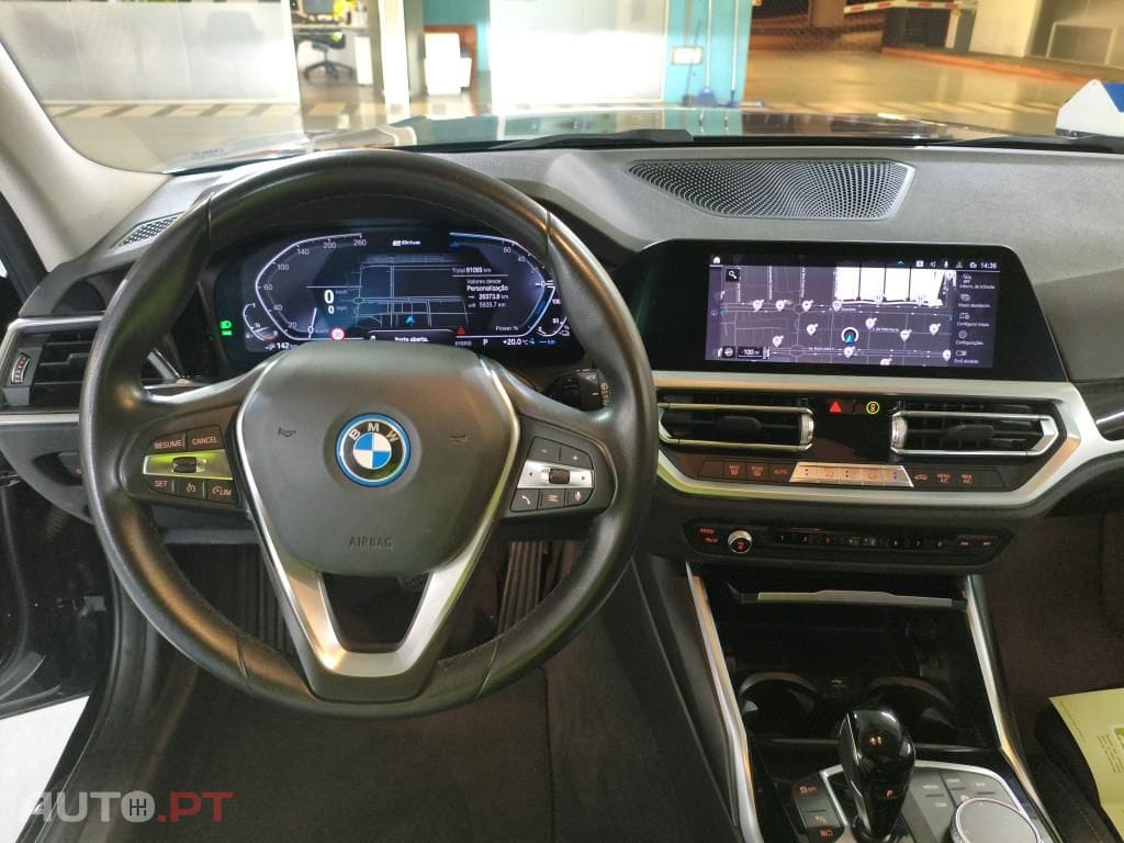 BMW 320 e Auto
