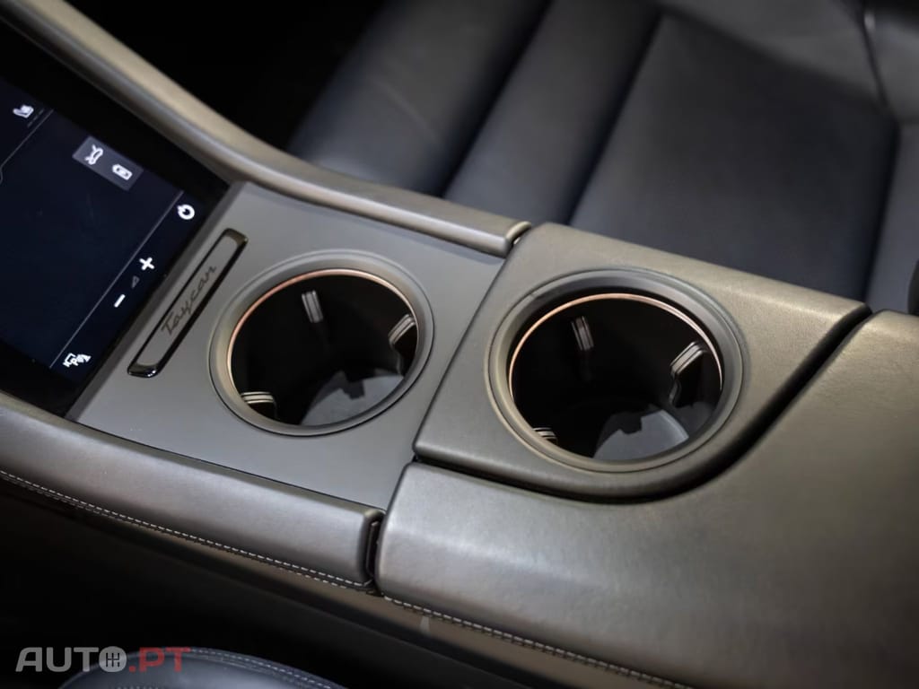 Porsche Taycan Turbo S I.V.A DEDUTIVEL