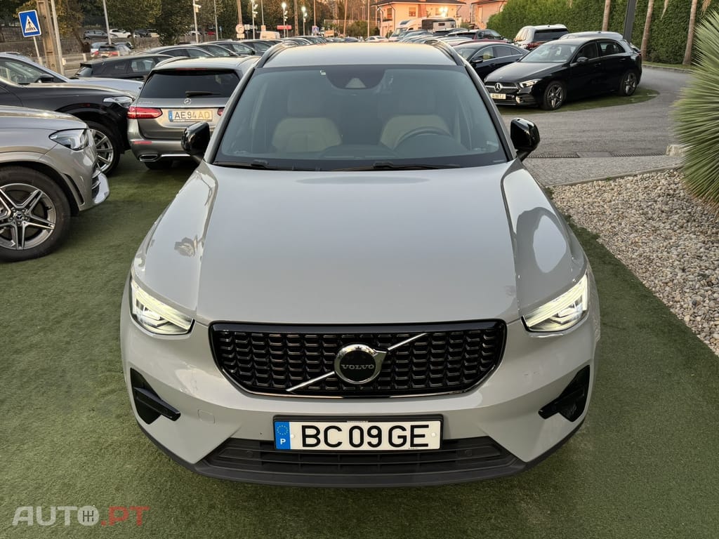 Volvo XC40 1.5 T4 PHEV Plus Dark