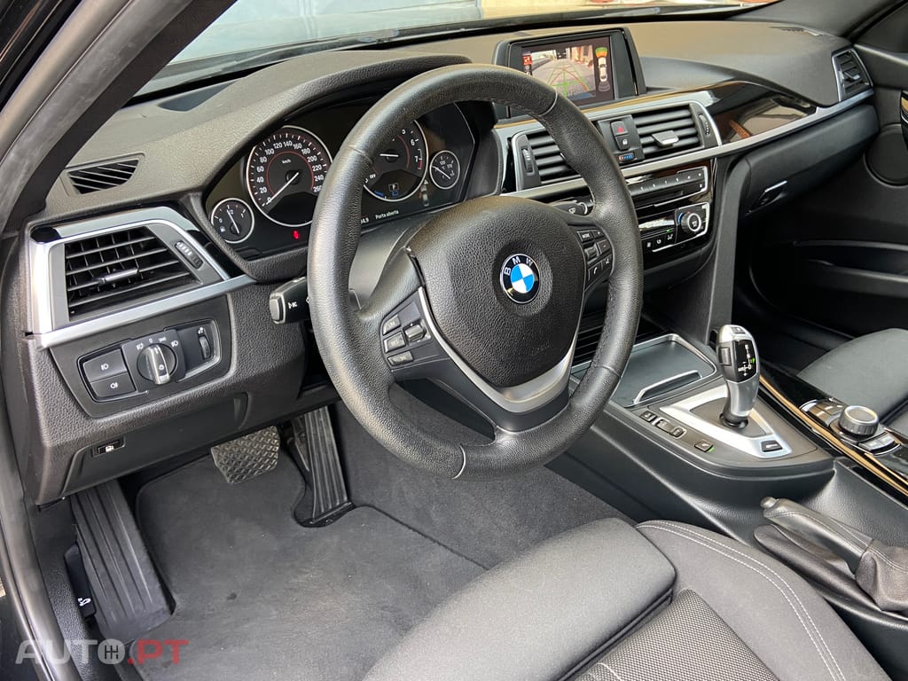 BMW 330 e iPerformace Line Sport Auto