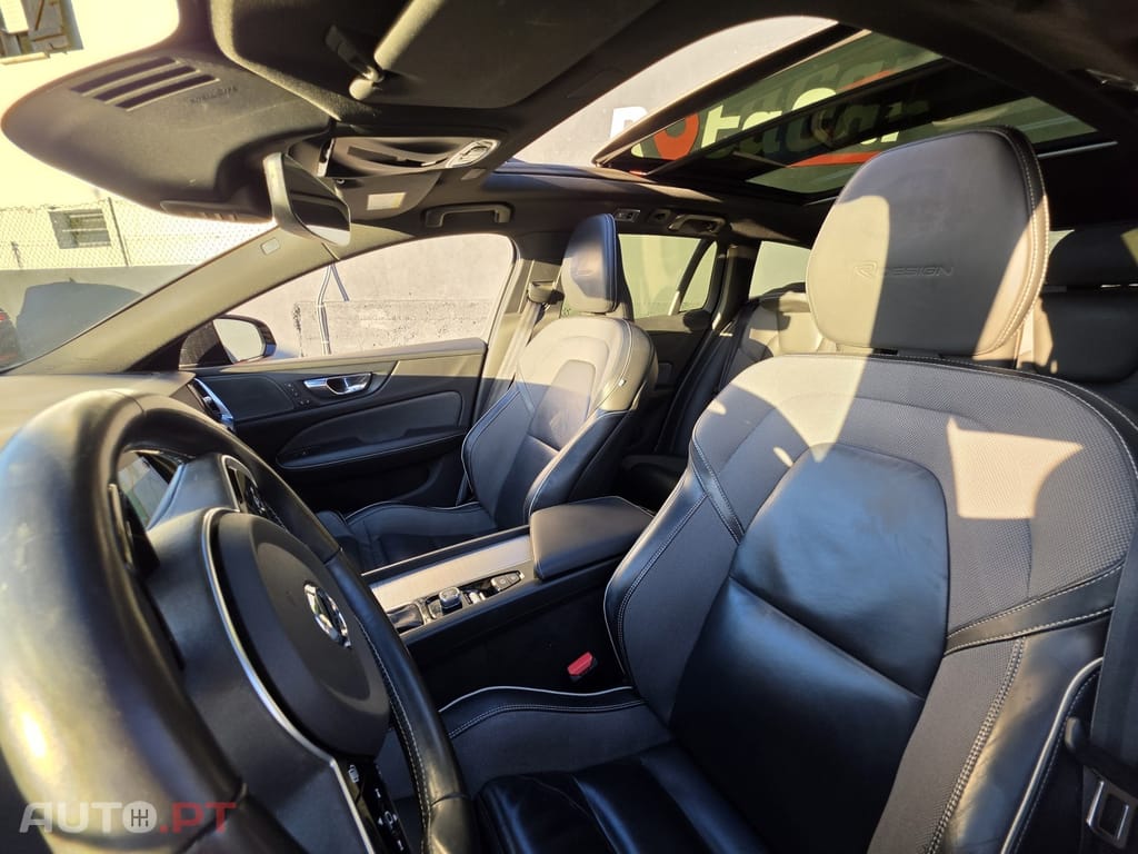 Volvo V60 2.0 D4 R-Design Momentum Geartronic