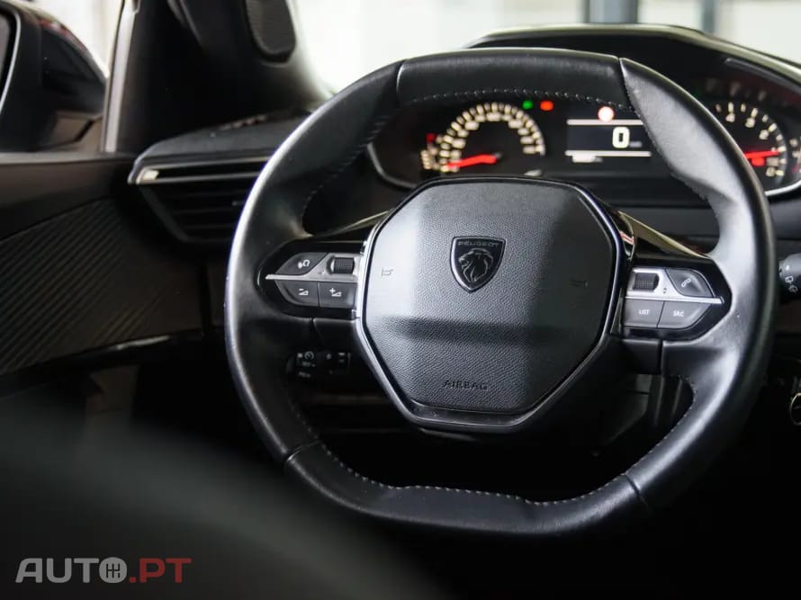 Peugeot 2008 1.2 PureTech Active