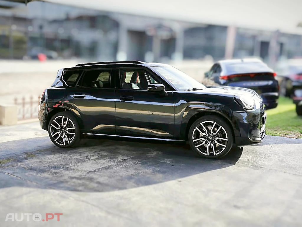 MINI Aceman SE JCW L