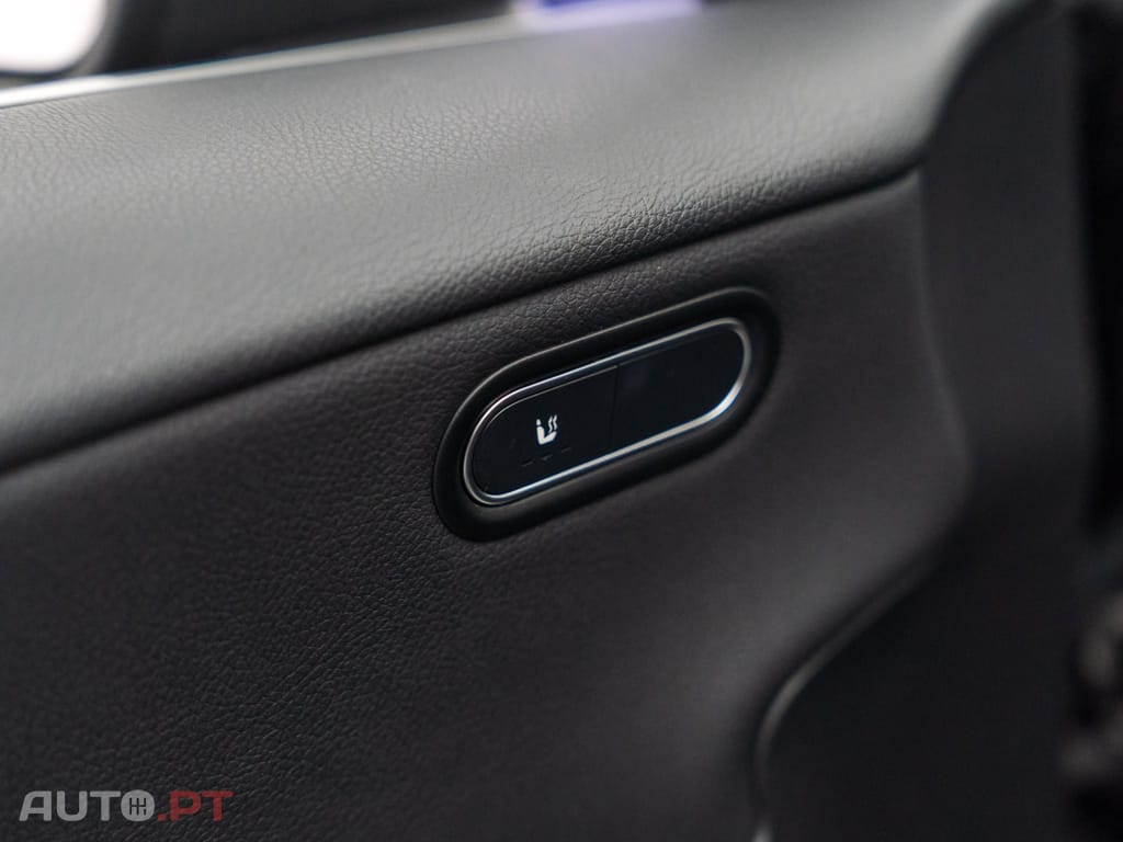 Mercedes-Benz A 250 e