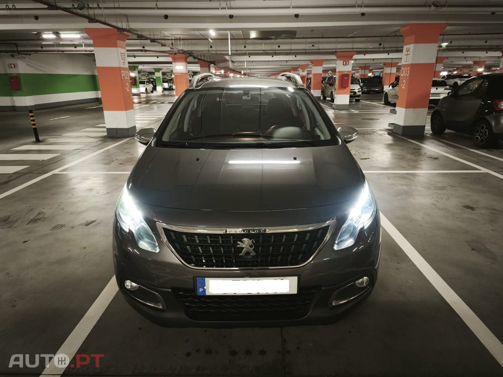 Peugeot 2008 1.2 PureTech Style
