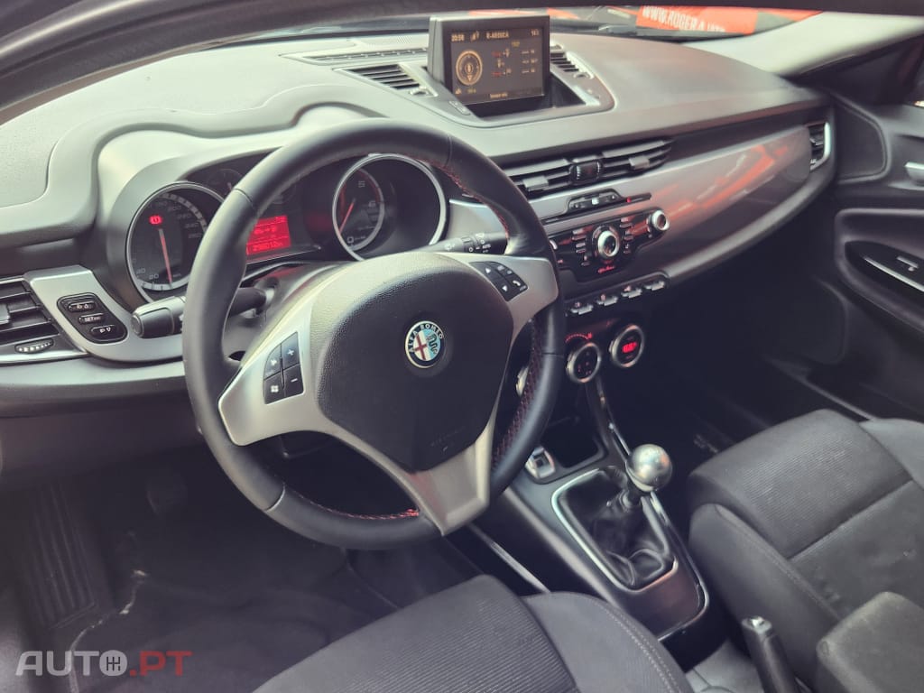 Alfa Romeo Giulietta 1.6 JTDm Distinctive