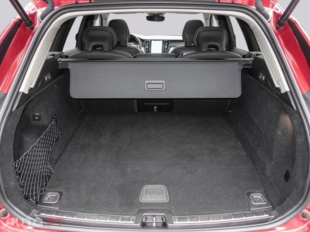 Volvo XC60 R  AWD  I.V.A DEDUTIVEL