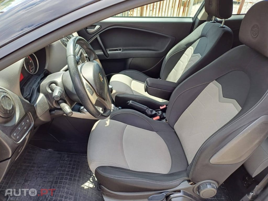 Alfa Romeo Mito 1.3 JTDM Distinctive