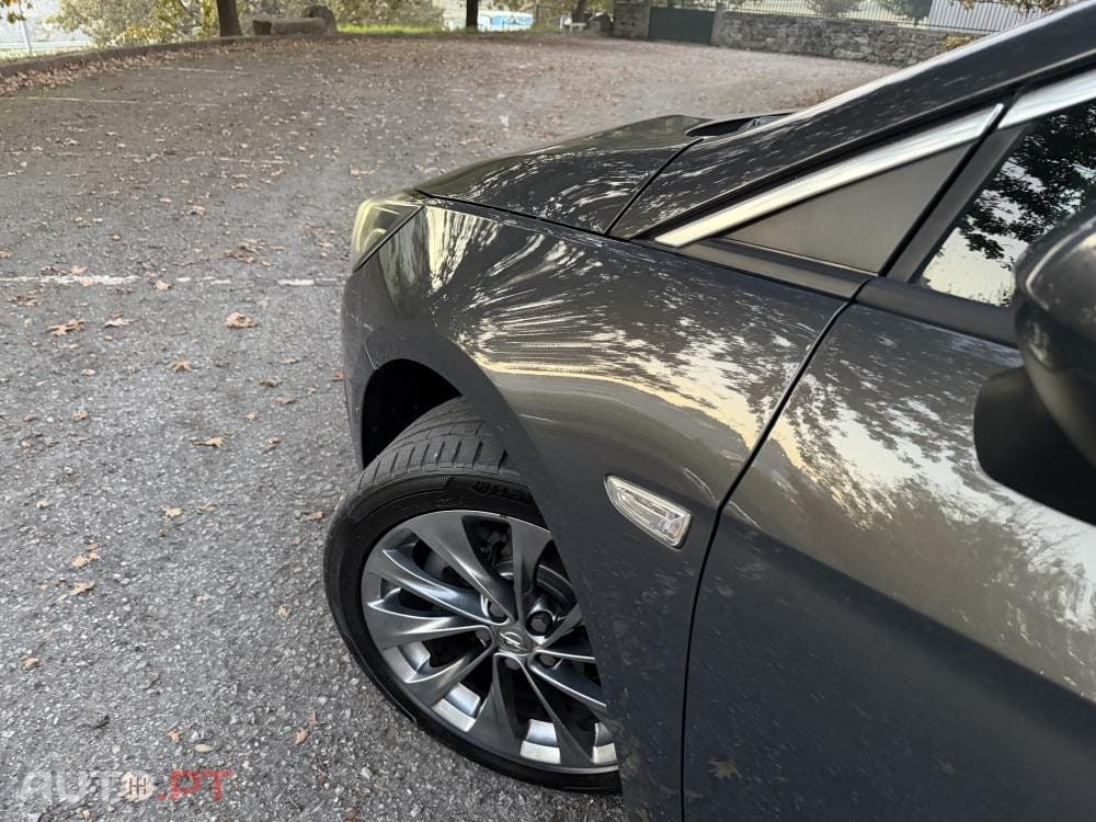 Opel Astra 1.6 CDTi Cosmo S/S J18