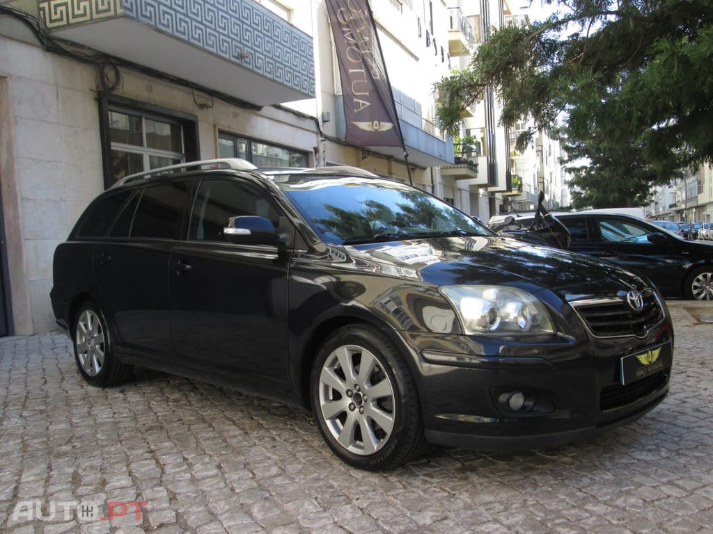 Toyota Avensis 2.0 D-4D Sol+GPS