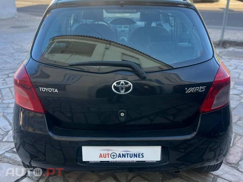 Toyota Yaris 1.0 VVT-i AC