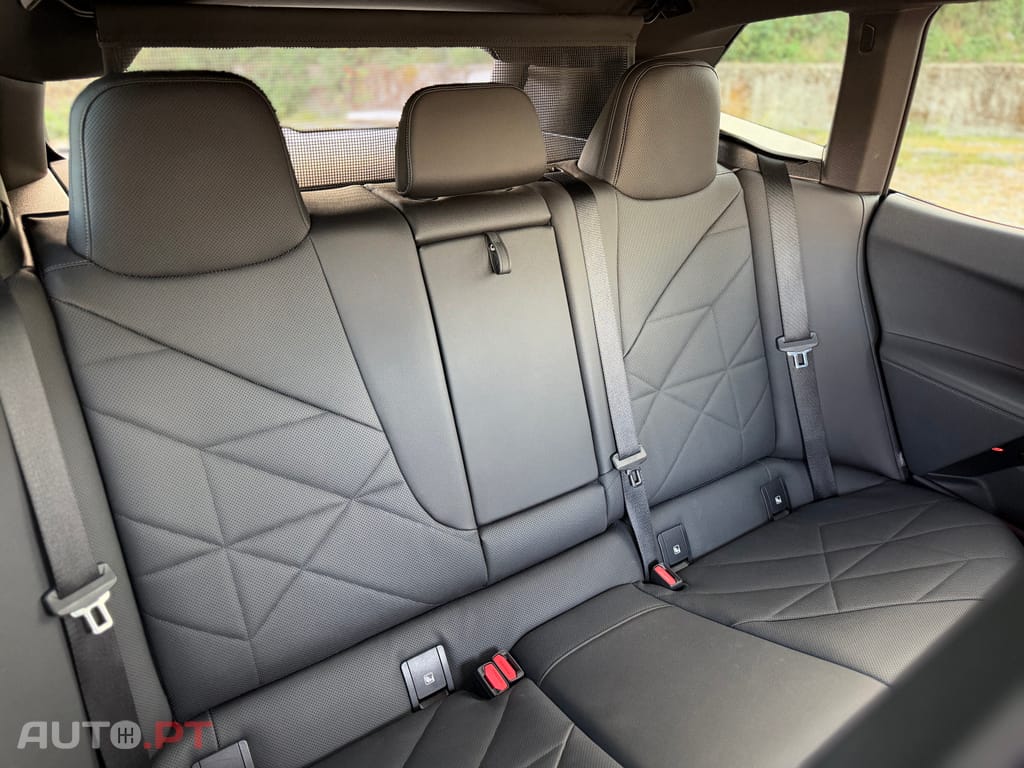 BMW iX xDrive 40 Pack Desportivo