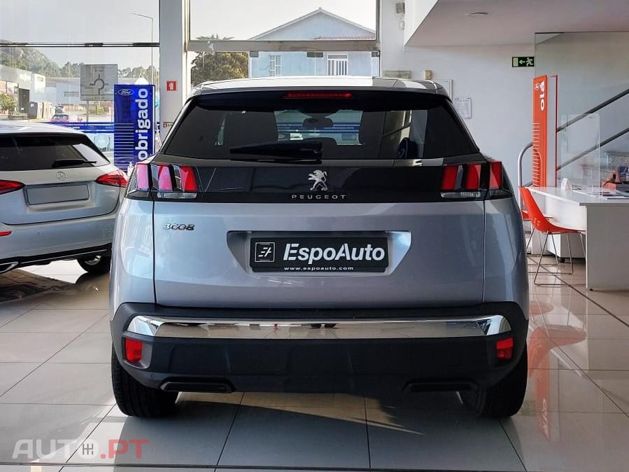 Peugeot 3008 1.5 BlueHDi Active
