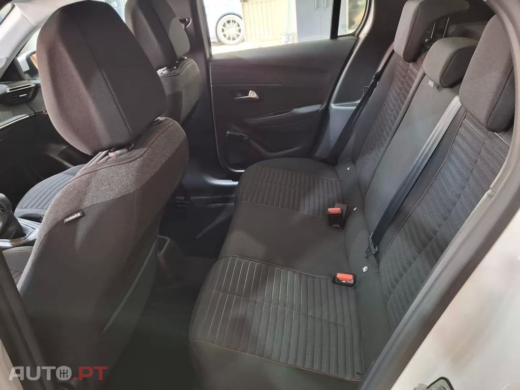 Peugeot 208 1.2 PureTech Like