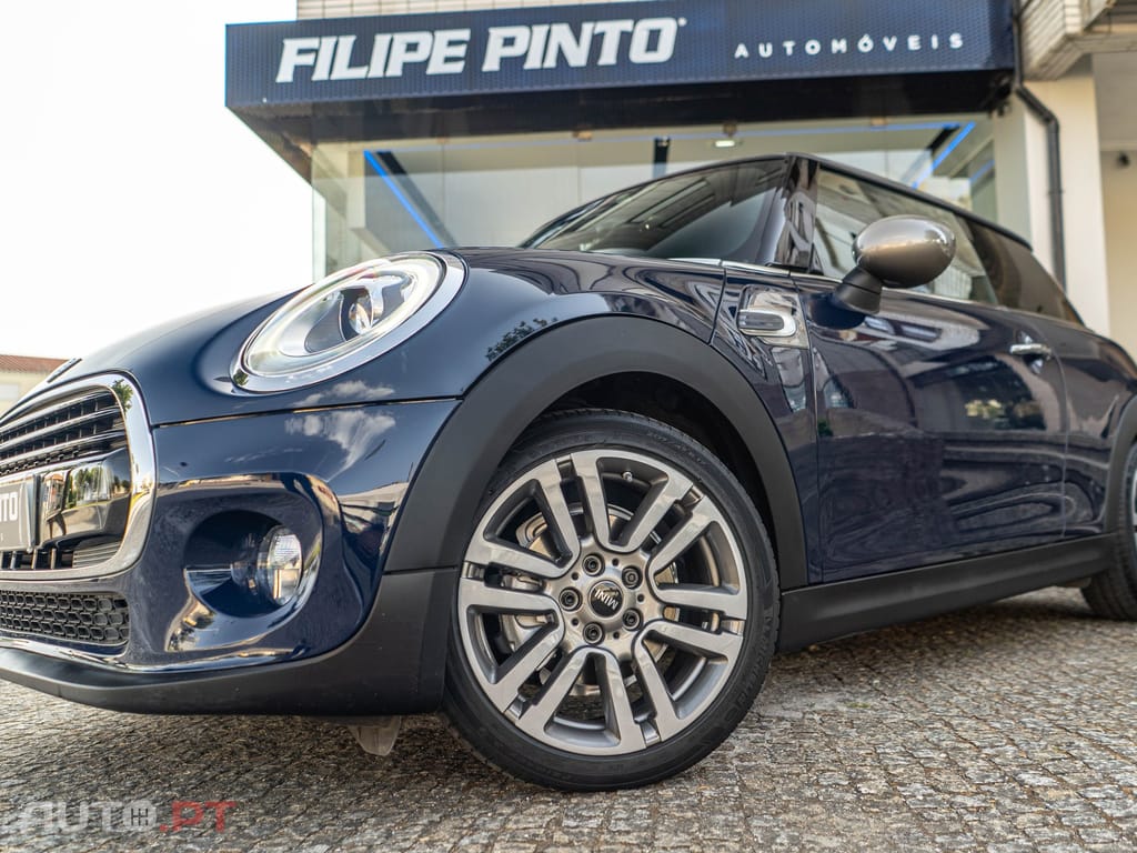 MINI Cooper Cooper D Auto