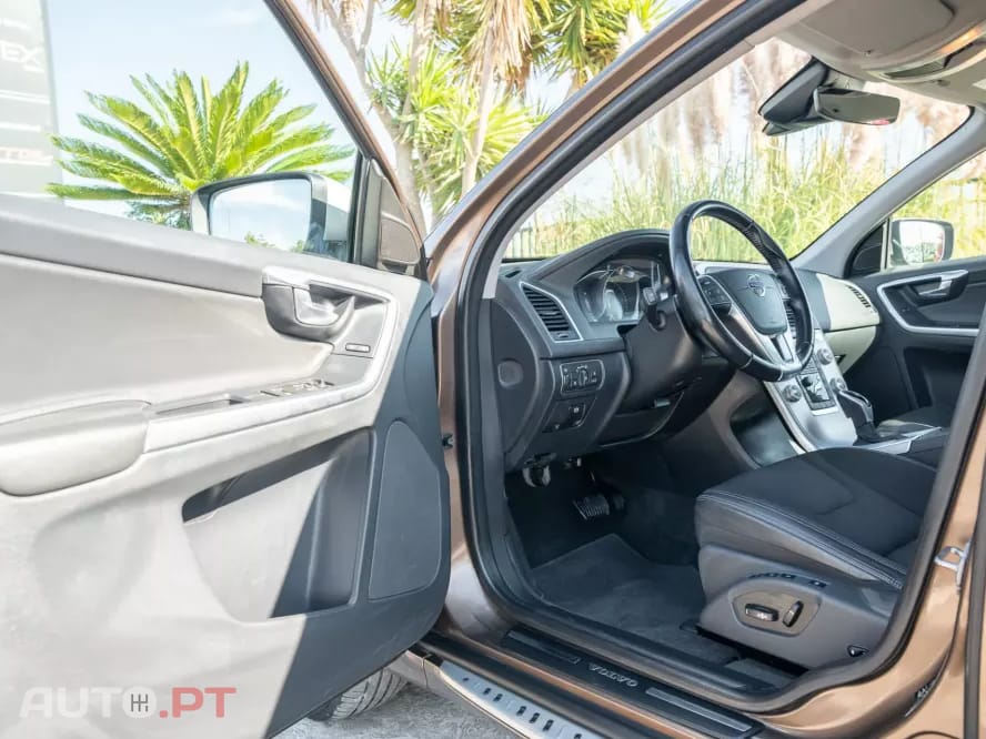 Volvo XC60 2.0 D3 Summum Geartronic