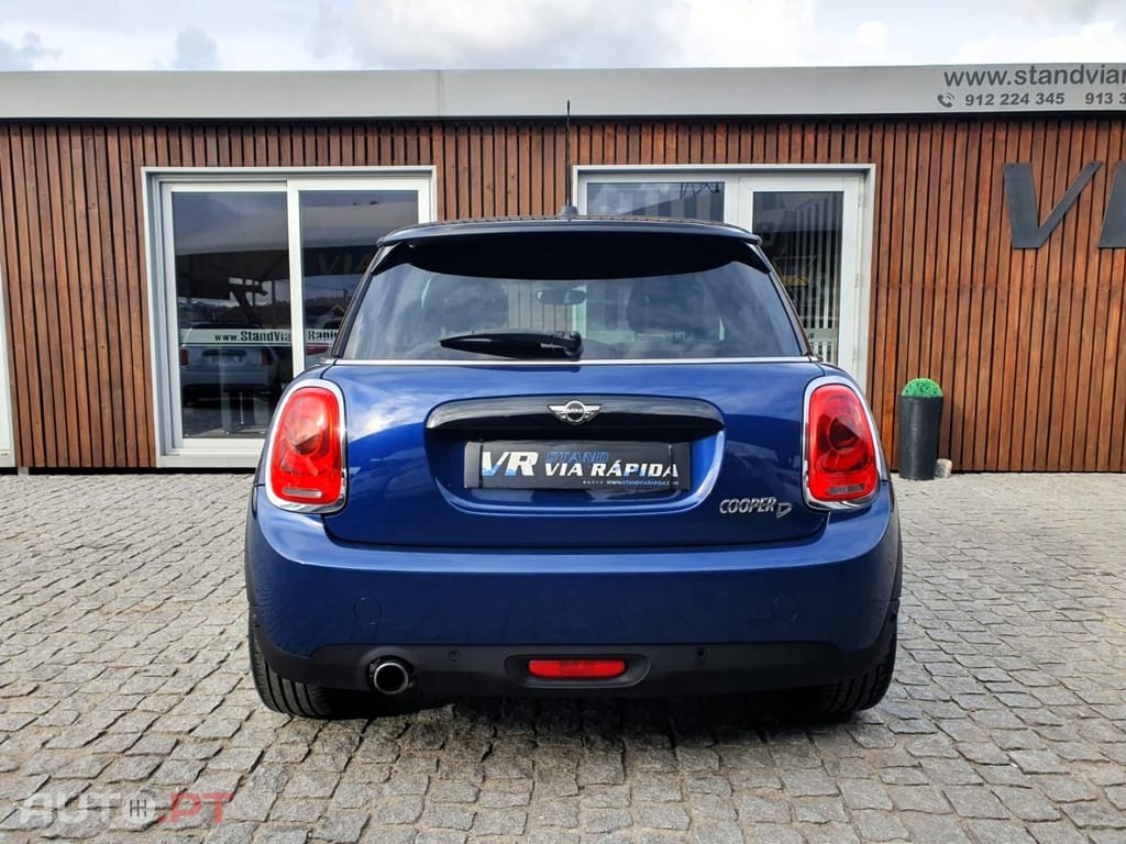 MINI Cooper Cooper D