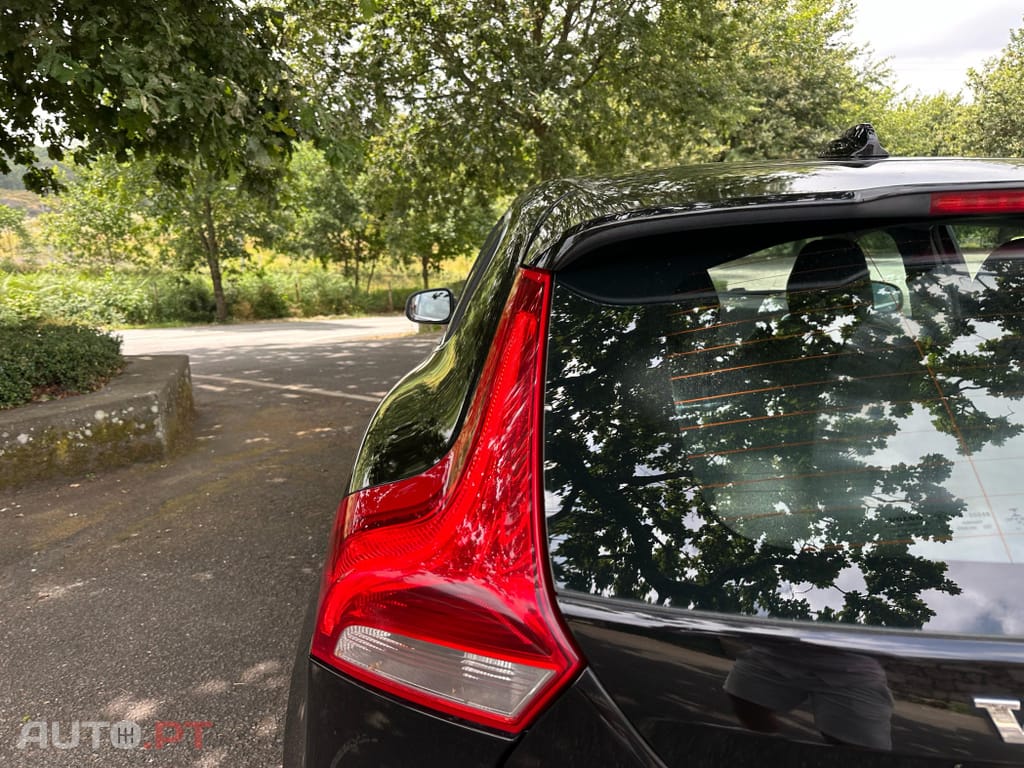Volvo V40 2.0 D2 Momentum Eco