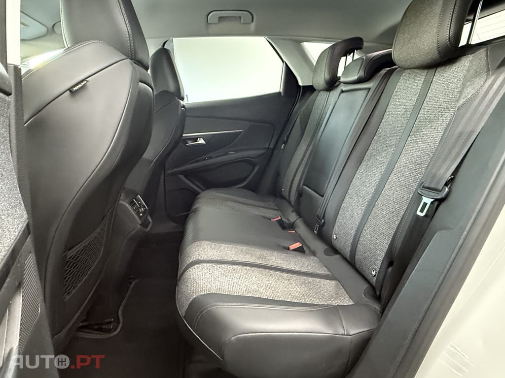 Peugeot 3008 1.2 PureTech Allure Pack EAT8