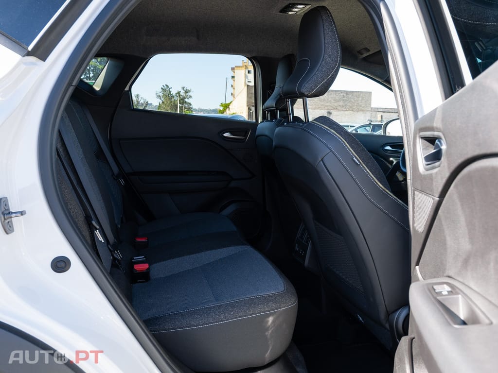 Renault Captur 1.0 TCe Techno Bi-Fuel