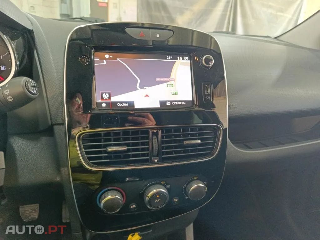 Renault Clio 0.9 TCe Limited Bi-Fuel