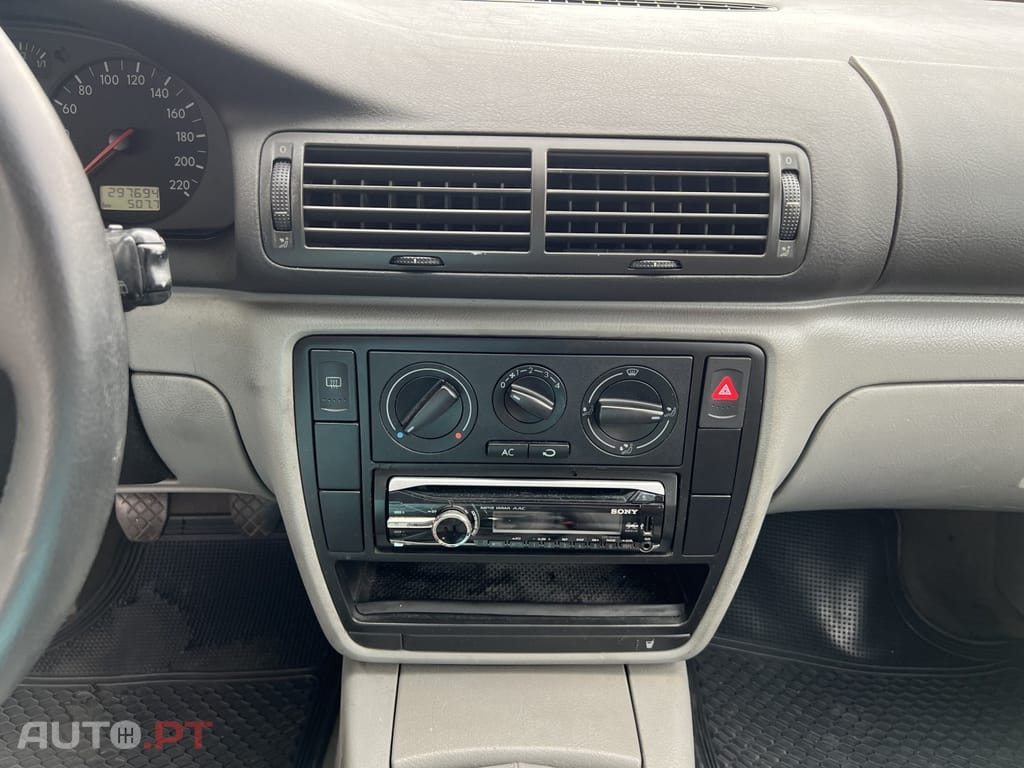 Volkswagen Passat Variant 1.9 TDi Confortline