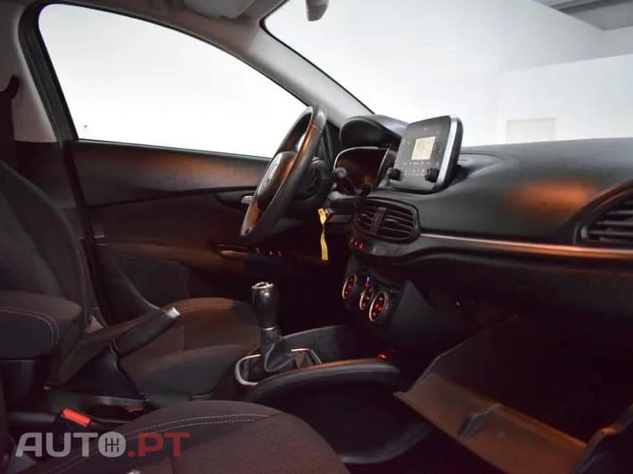 Fiat Tipo 1.3 M-Jet Lounge