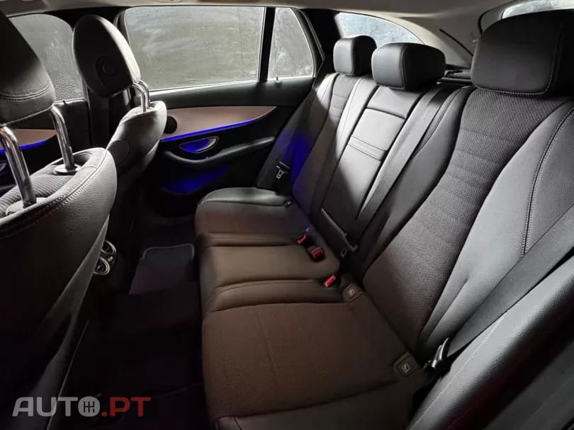 Mercedes-Benz E 300 d 4Matic 9G-TRONIC