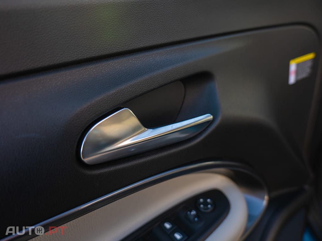 Fiat 600 1.2 Hybrid La Prima