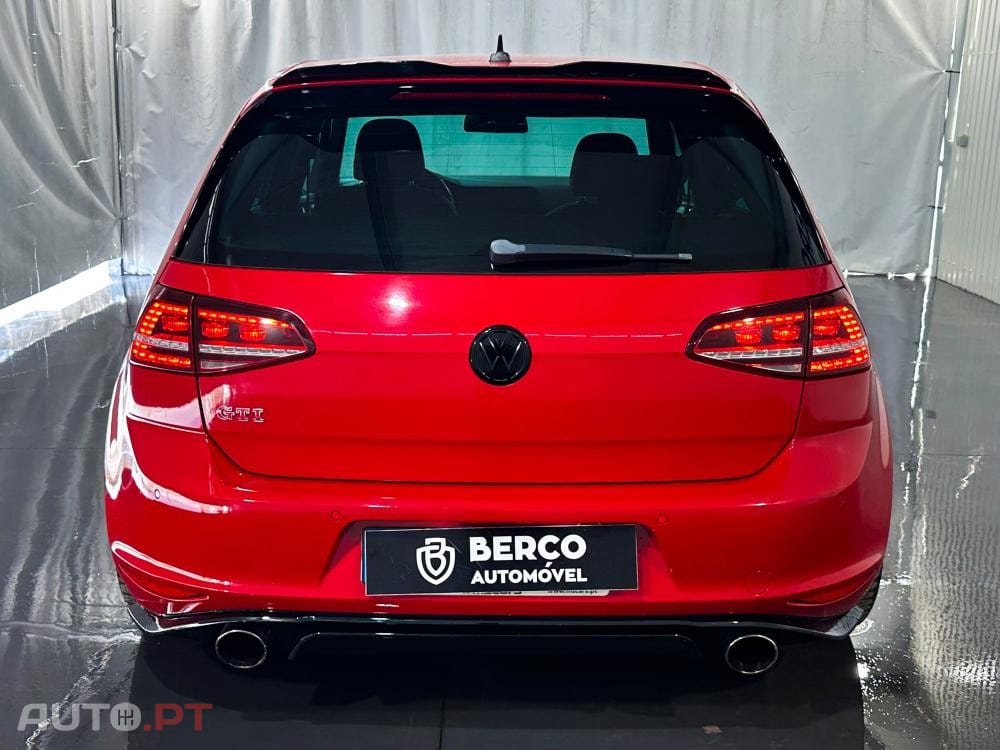 Volkswagen Golf 2.0 TSi GTi DSG Performance
