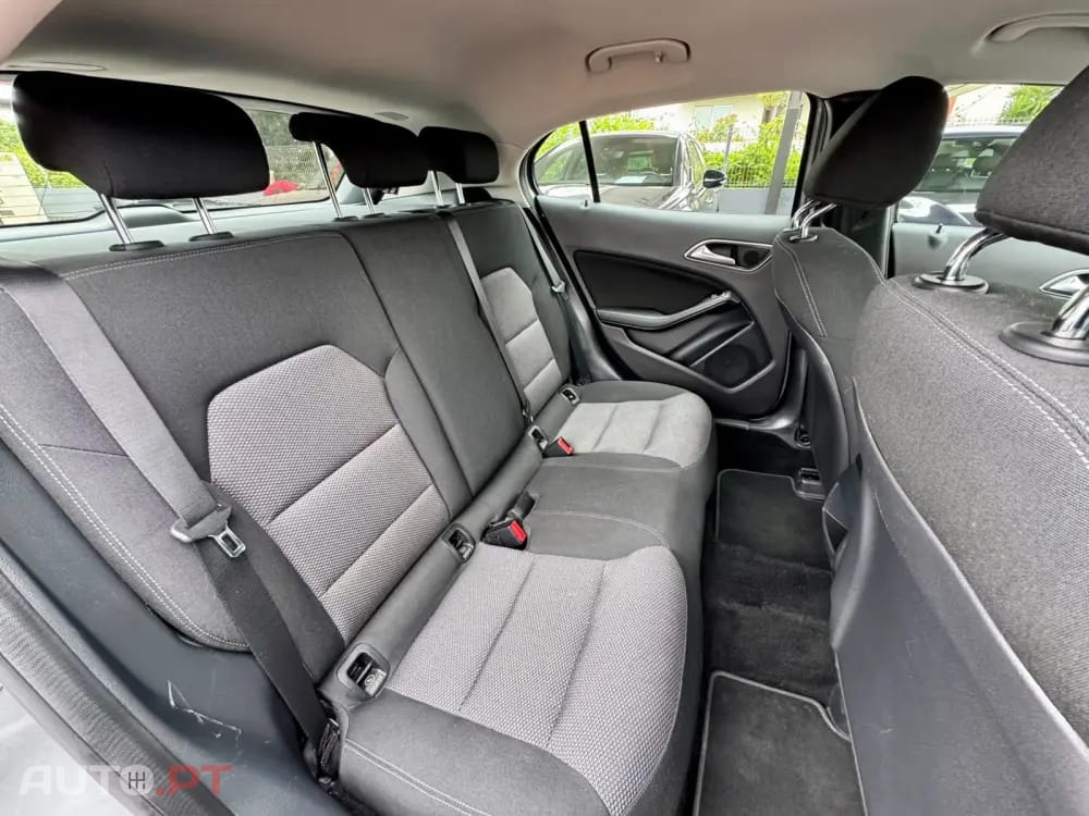 Mercedes-Benz GLA 180 d Style