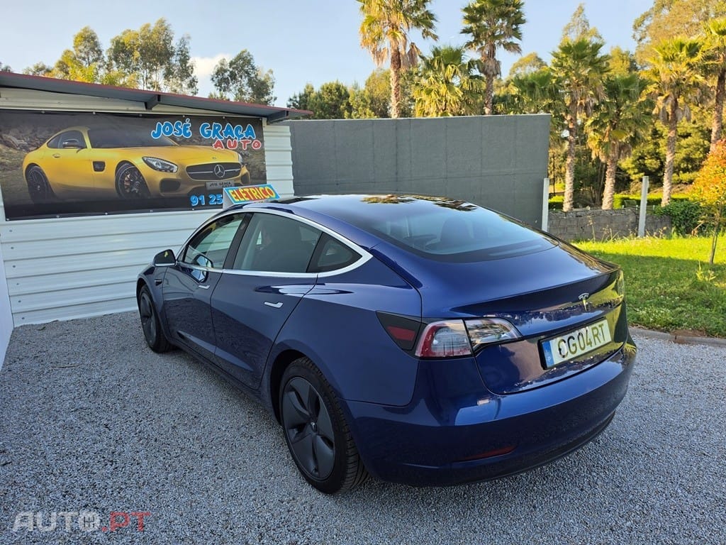 Tesla Model 3 Standard Range Plus RWD