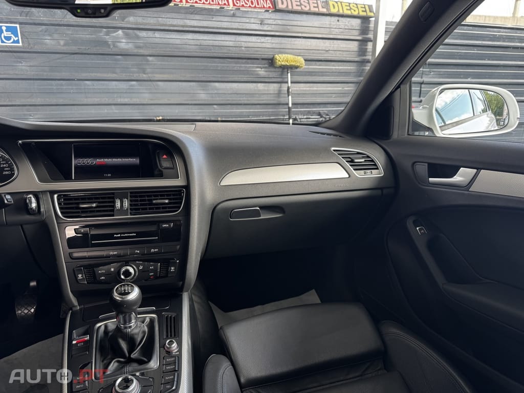 Audi A4 Avant 2.0 TDI Business Line S-line