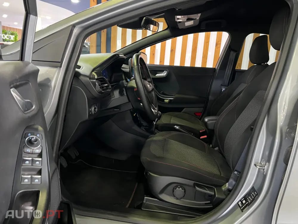 Ford Puma 1.0 EcoBoost MHEV ST-Line