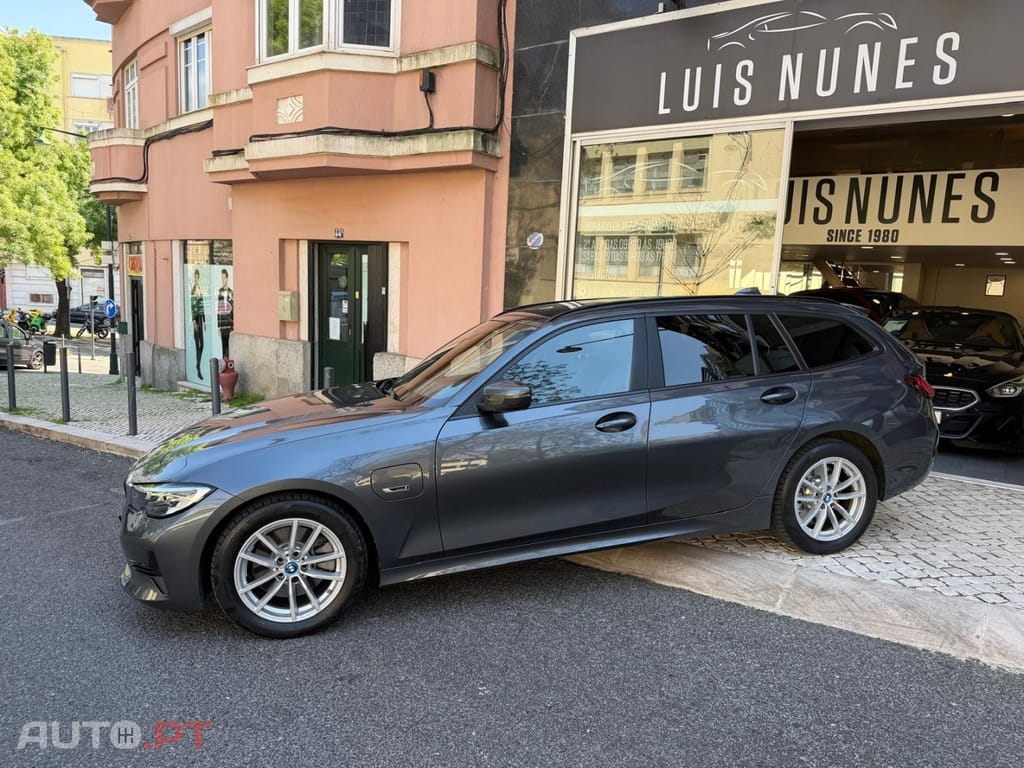BMW 320 e Line Luxury Auto