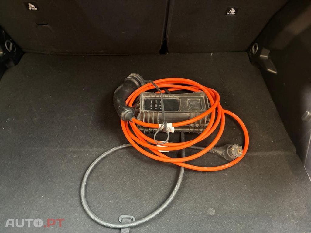 Peugeot E-2008 Active Pack