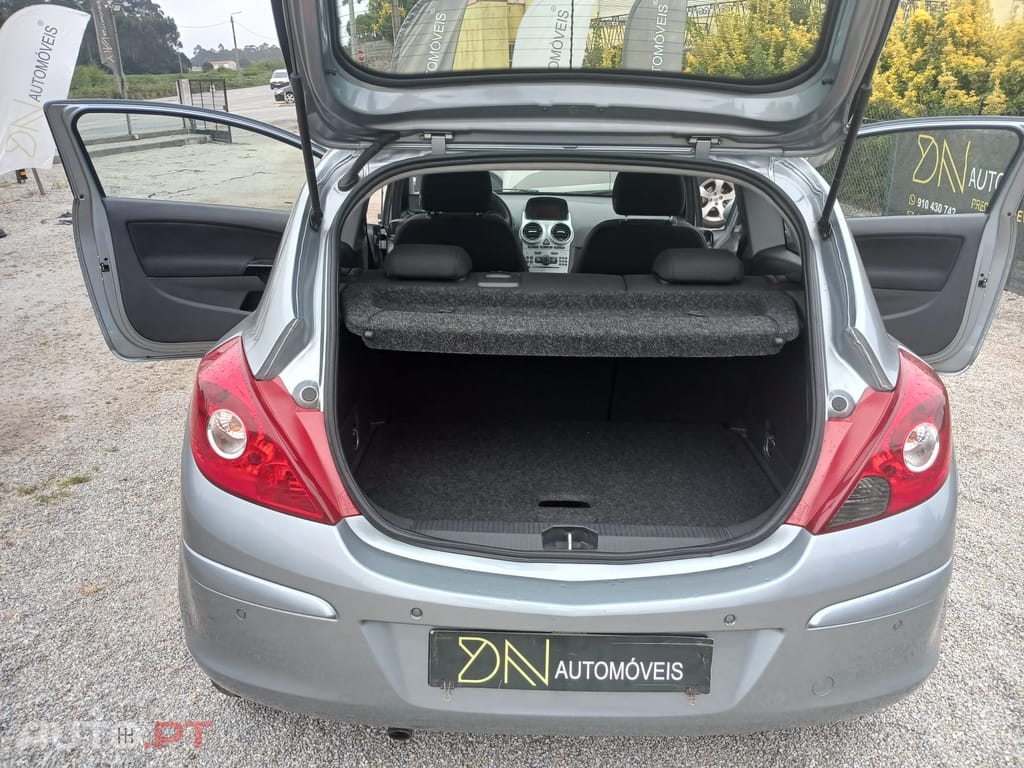 Opel Corsa 1.2 Street Edition