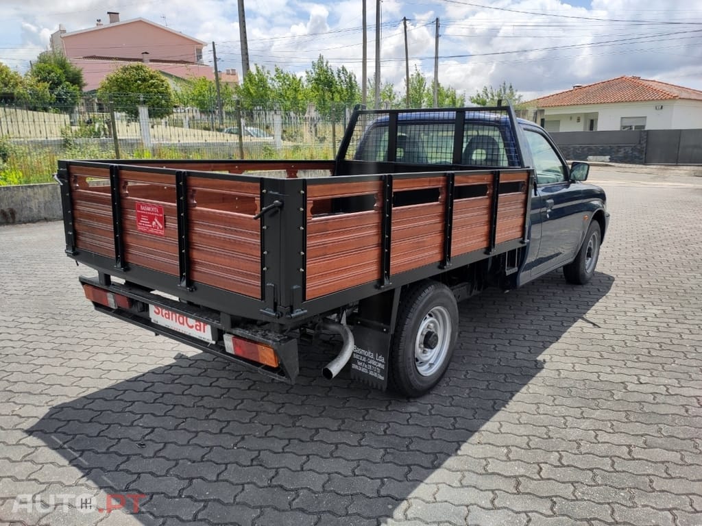 Mitsubishi L200 2.5 TD 3 LUGARES