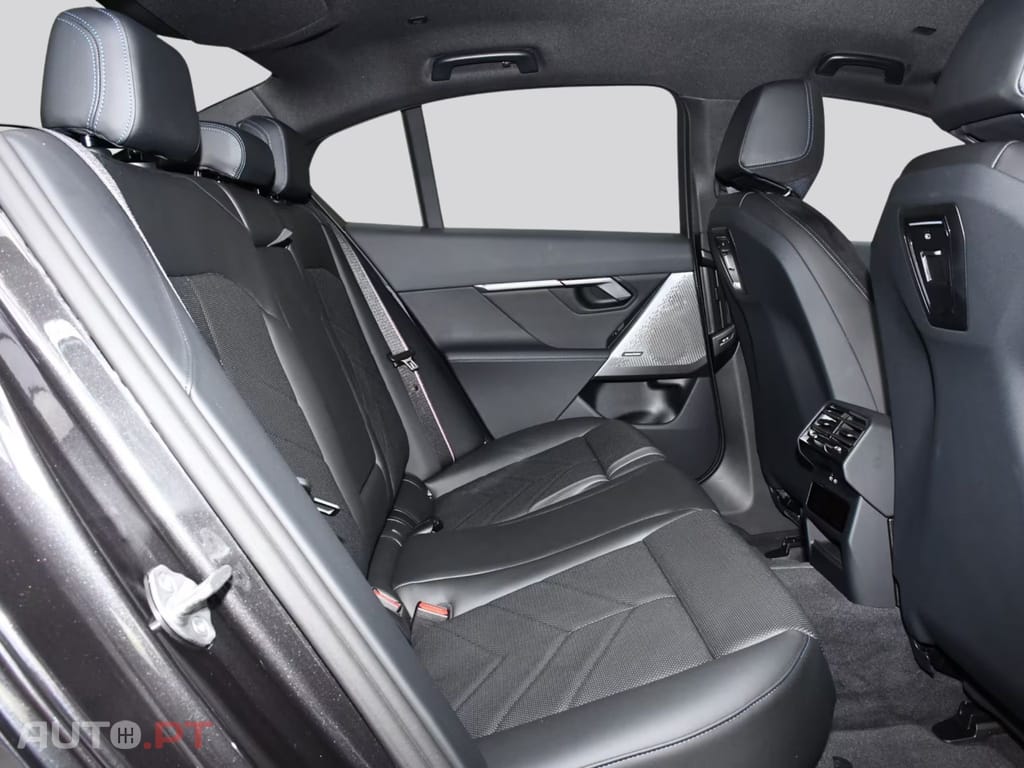 BMW i5 M60 Pro xDrive I.V.A DEDUTIVEL 