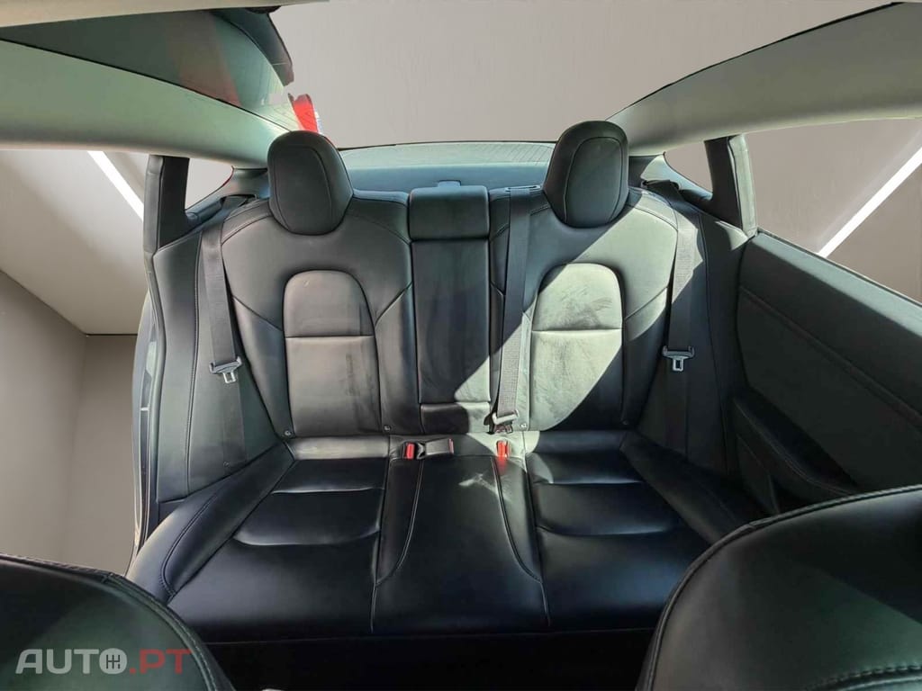 Tesla Model 3 Long Range AWD Dual Motor