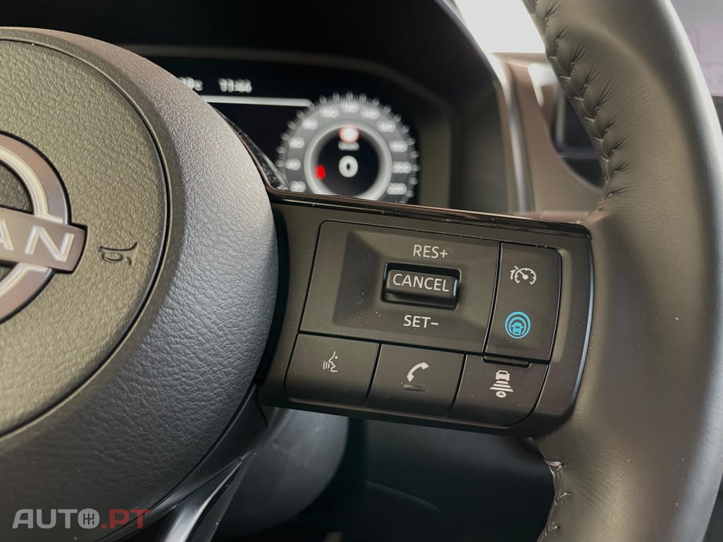 Nissan Qashqai 1.3 DIG-T Advance Two Tone
