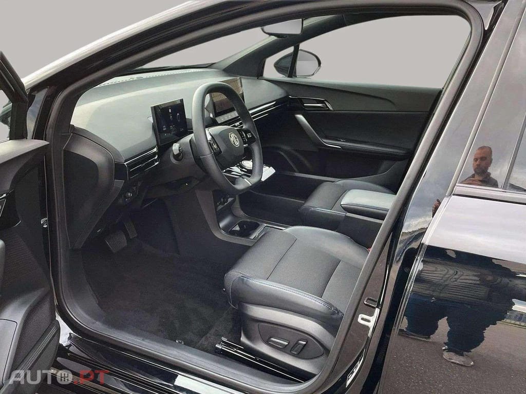 MG MG4 I.V.A DEDUTÍVEL EV 64 kWh Luxury