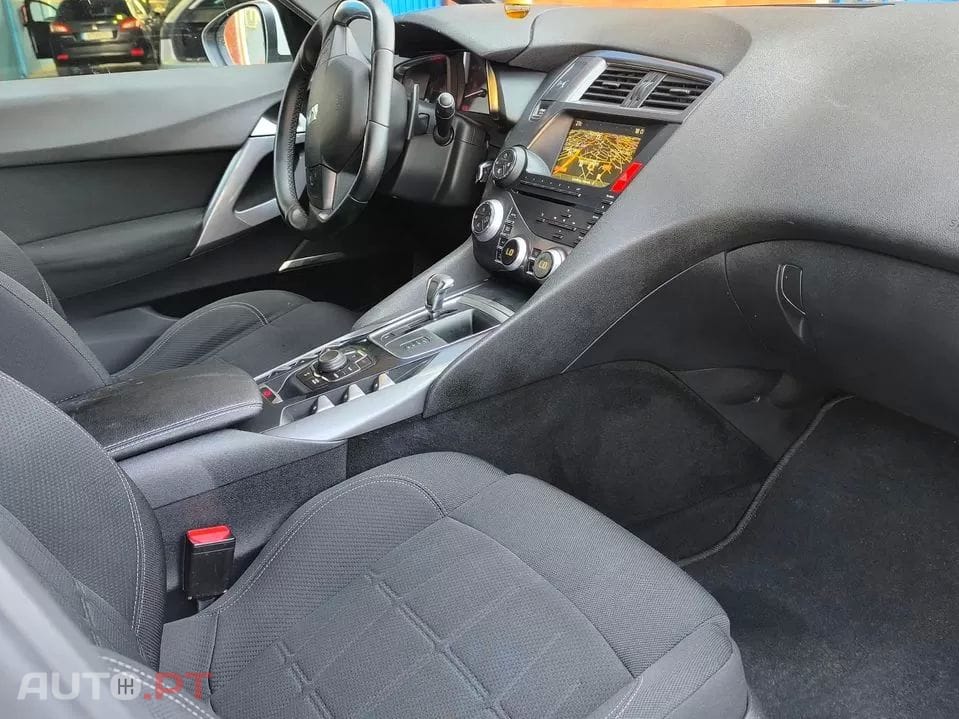 Citroen DS5 1.6 e-HDi Air. So Chic CMP6 112g