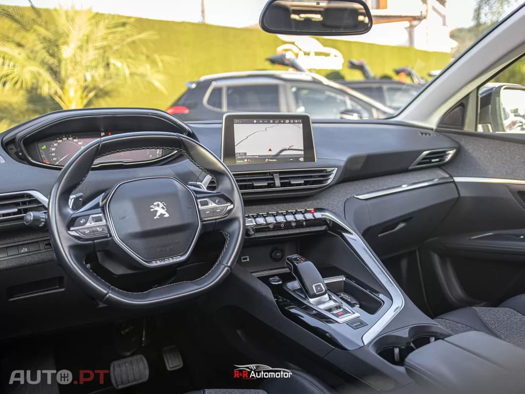 Peugeot 3008 1.2 PureTech Allure Pack EAT8