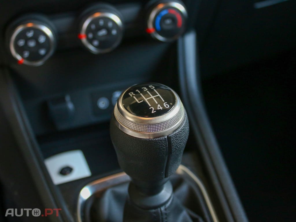 Renault Captur 1.0 TCe Equilibre Bi-Fuel