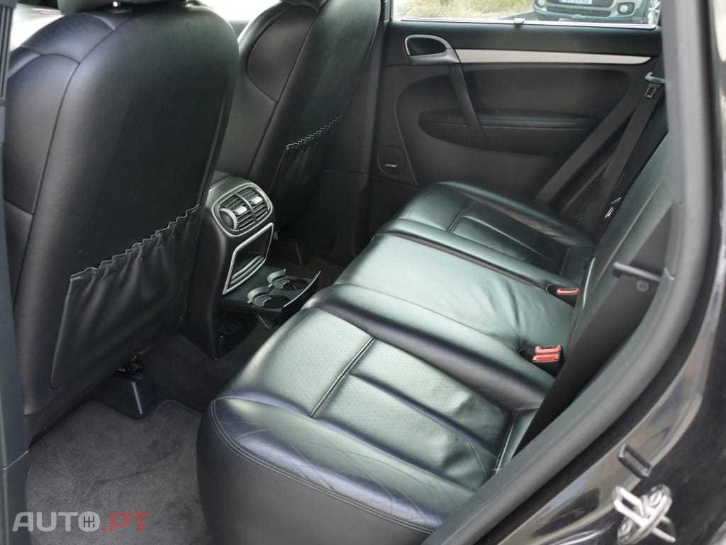 Porsche Cayenne Tiptronic