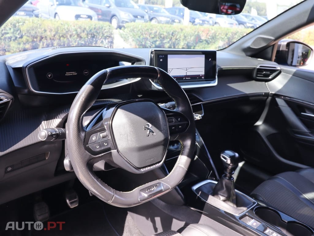 Peugeot 208 1.2 PureTech GT Line