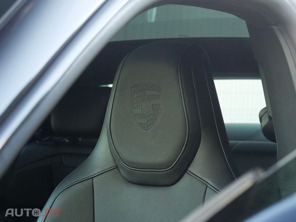 Porsche Taycan 4S